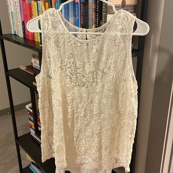 EUC Lucky Brand Top - Picture 1 of 2